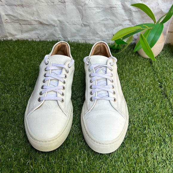 WINGS + HORNS CLASSIC LOW
$343.00
COLOR 
WHITE
Size 42 - Picture 10 of 17